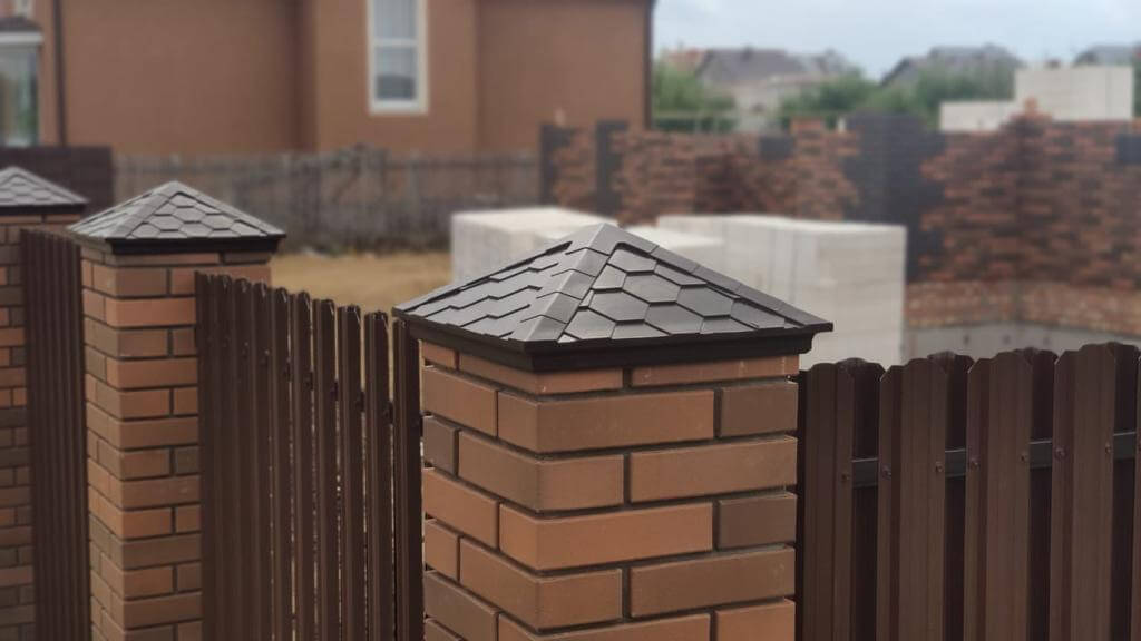 Колпак Zking Эверест Коричневый на столб 1.5х1.5 кирпича (390х390мм) в Смоленске фото